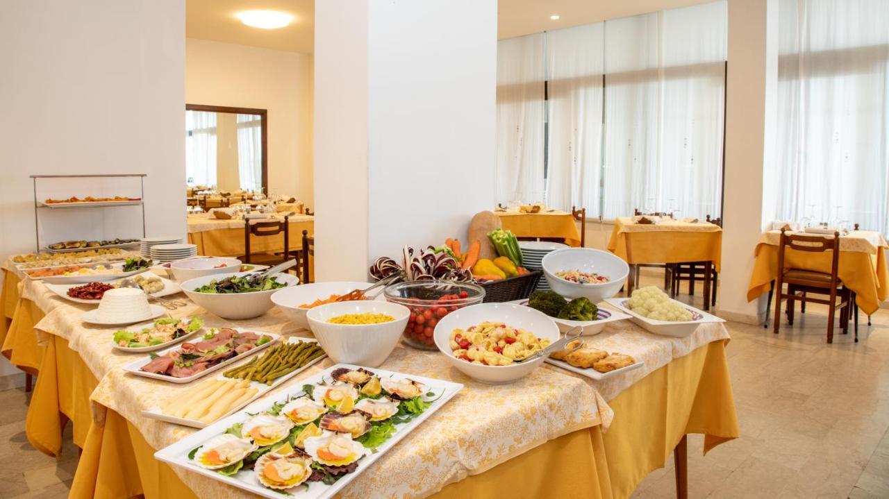 Hotel Alla Rotonda Lido di Jesolo Dış mekan fotoğraf